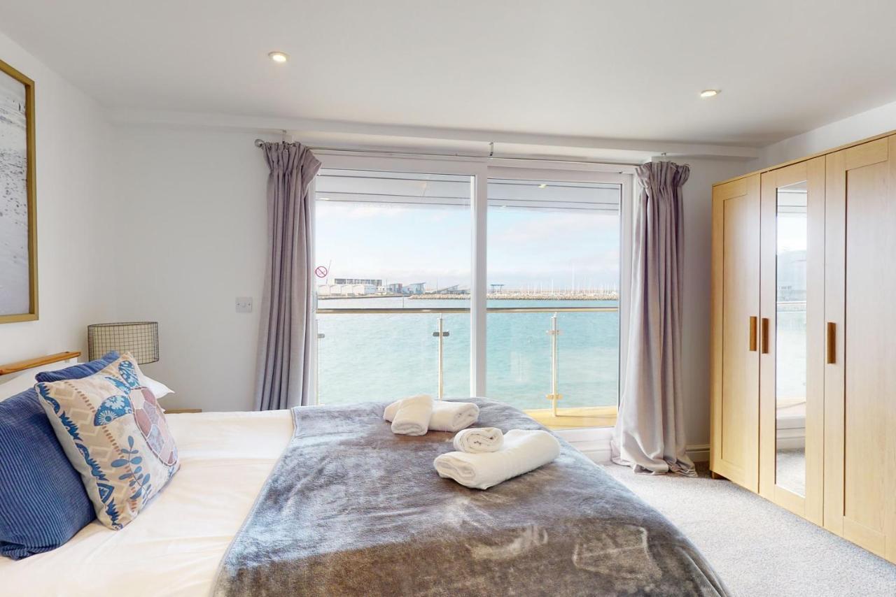 Crabbers' Wharf 4*
