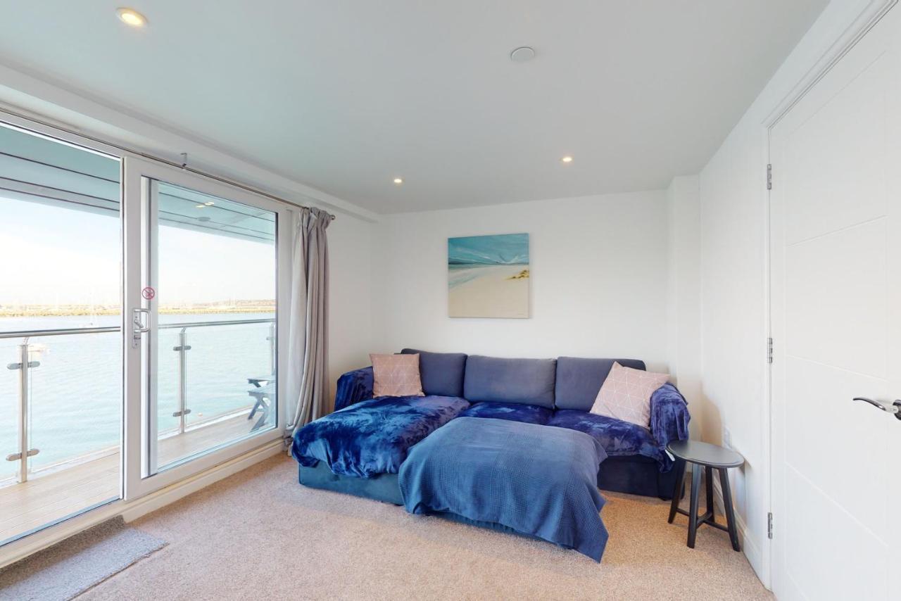 Crabbers' Wharf Aparthotel