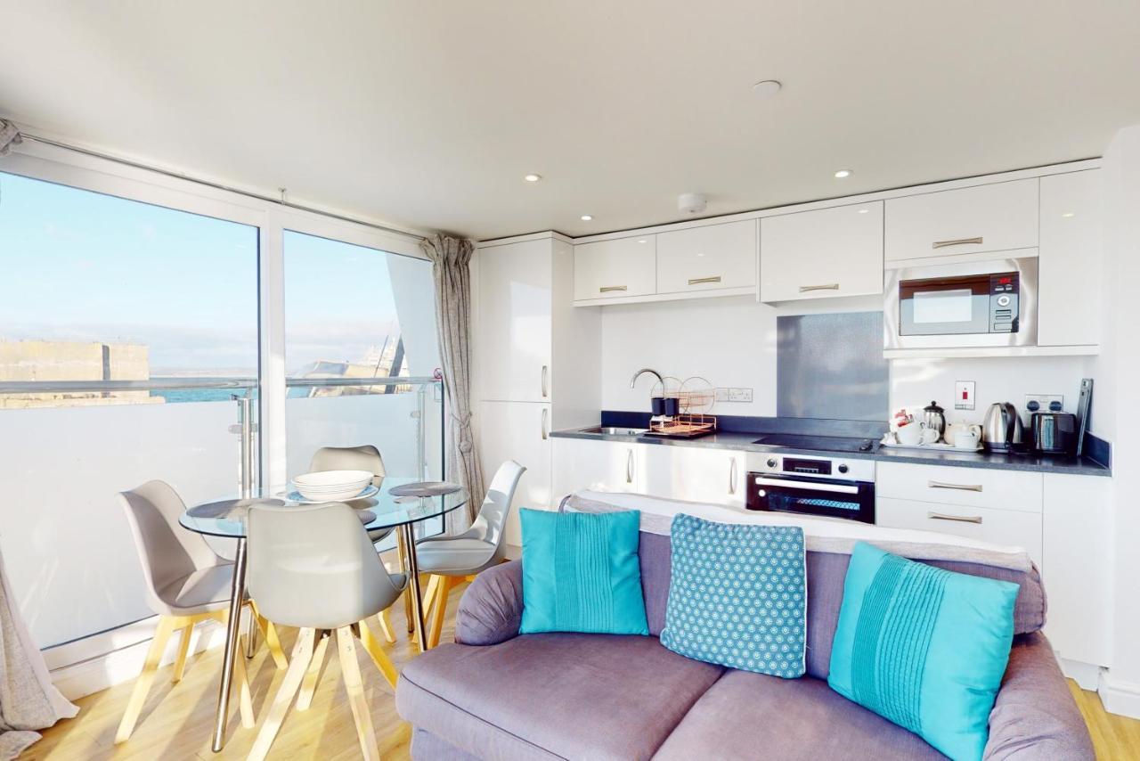 Crabbers' Wharf Aparthotel 4*